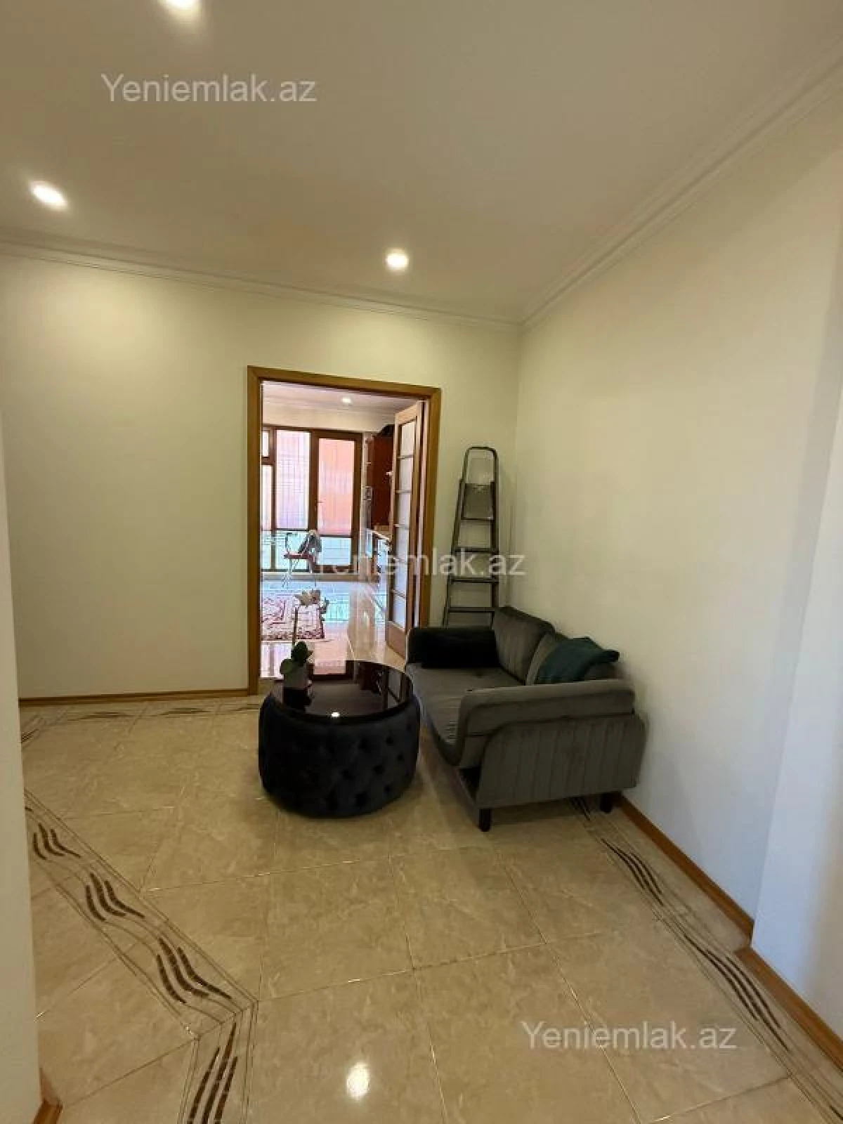 Satılır 3 otaqlı yeni tikili 150 m²