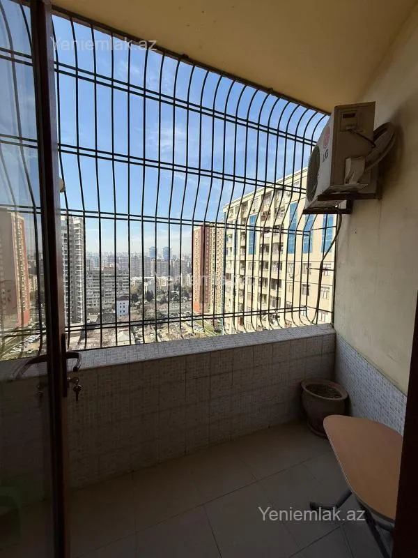 Satılır 3 otaqlı yeni tikili 150 m²