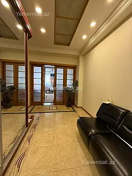Satılır 3 otaqlı yeni tikili 150 m²