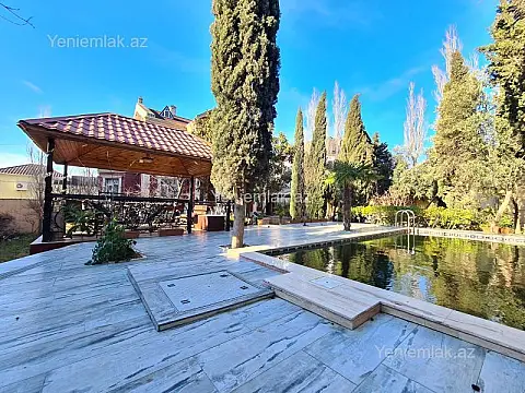 Satılır 5 otaqlı həyət evi 500 m²