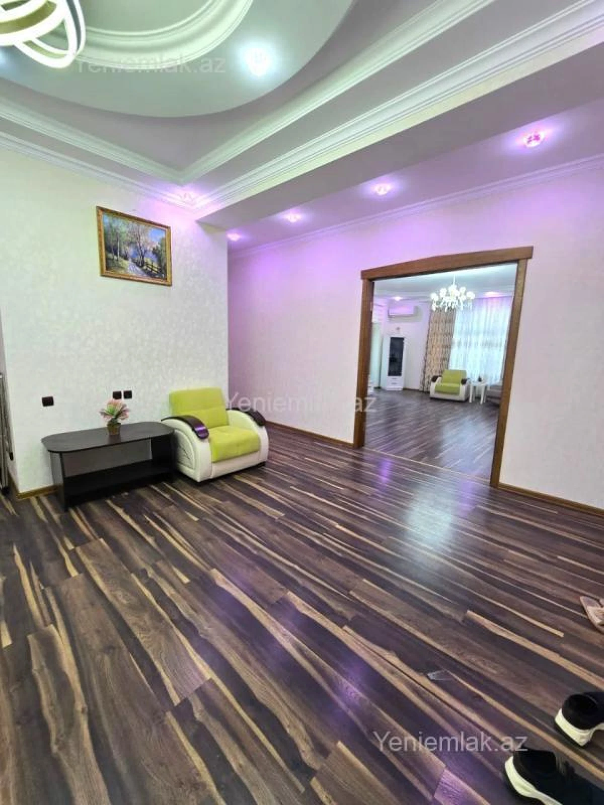 Satılır 3 otaqlı yeni tikili 180 m²