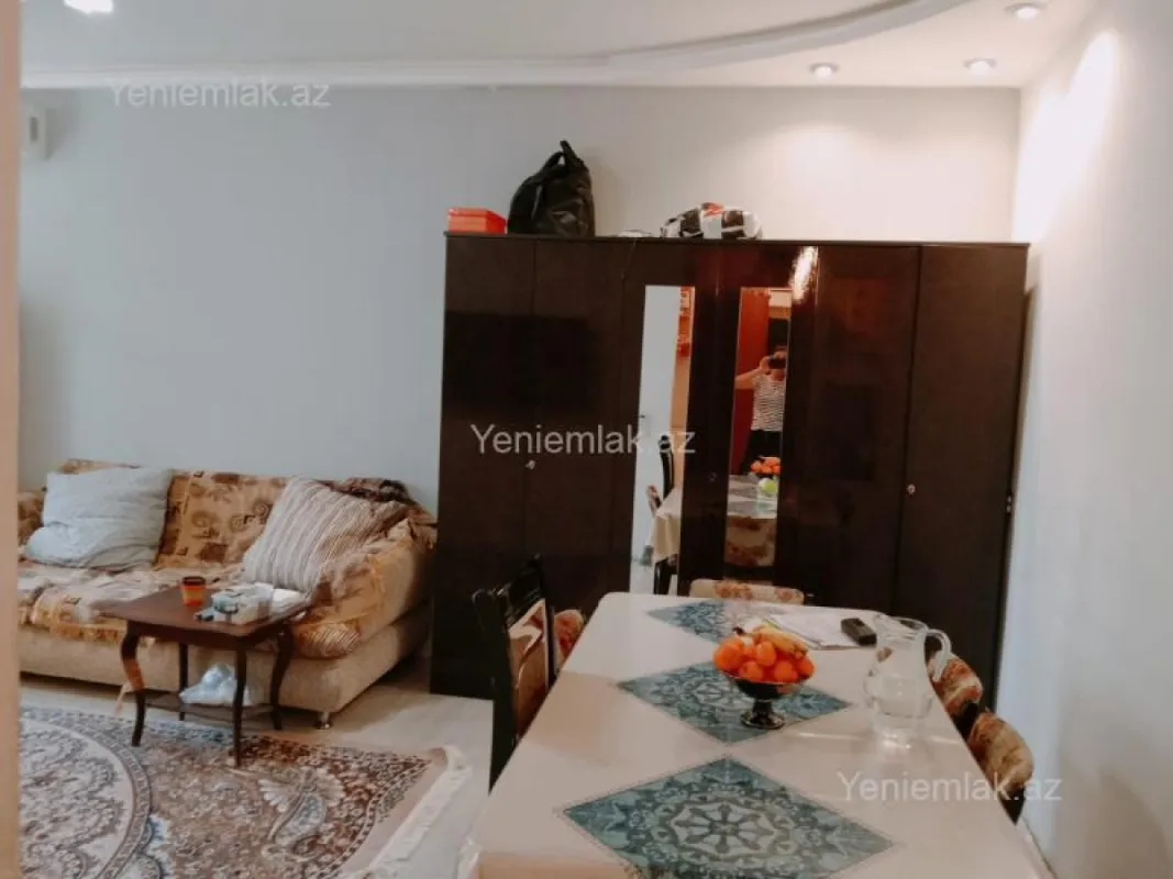 Satılır 2 otaqlı köhnə tikili 40 m²