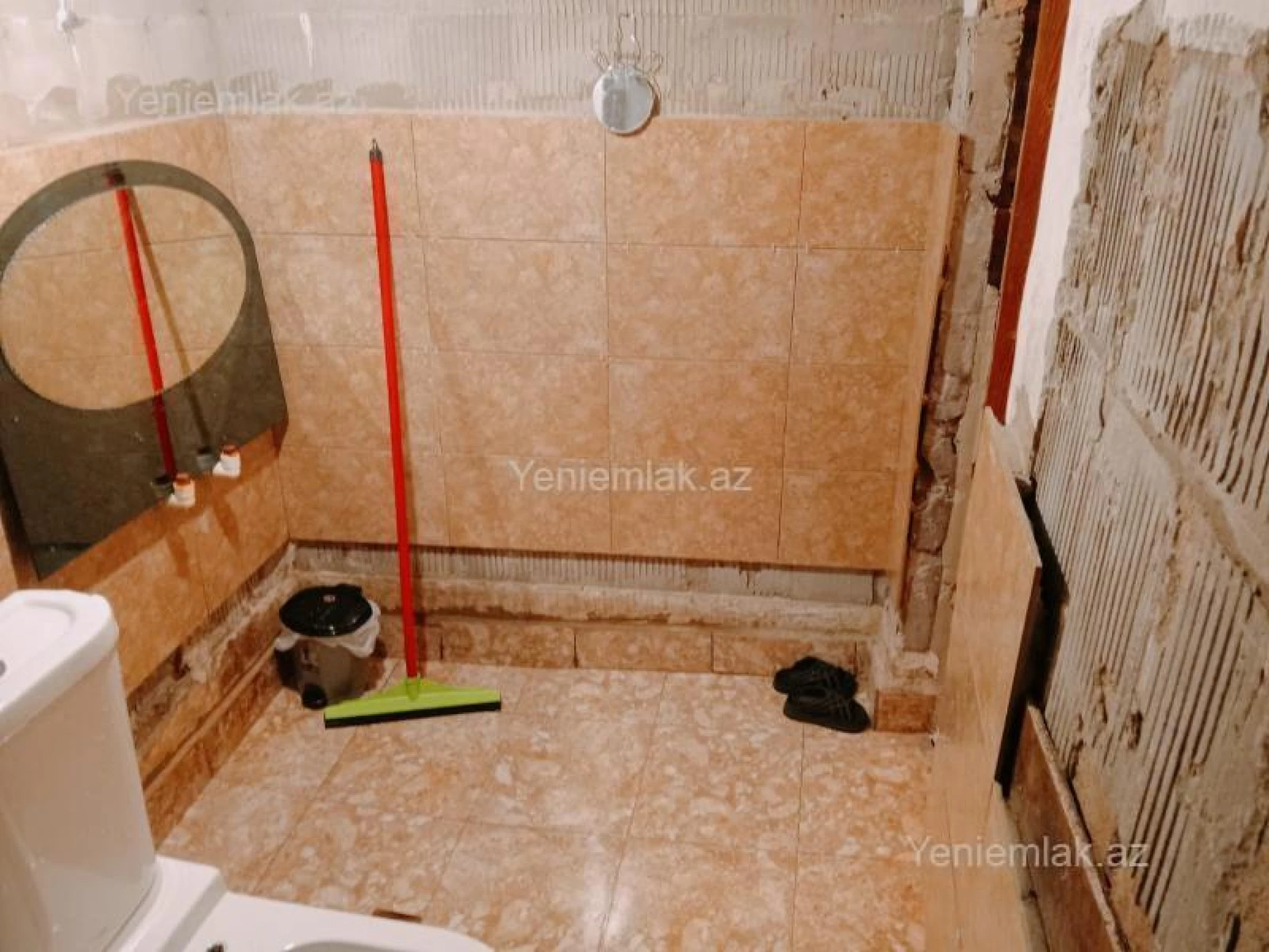 Satılır 2 otaqlı köhnə tikili 40 m²