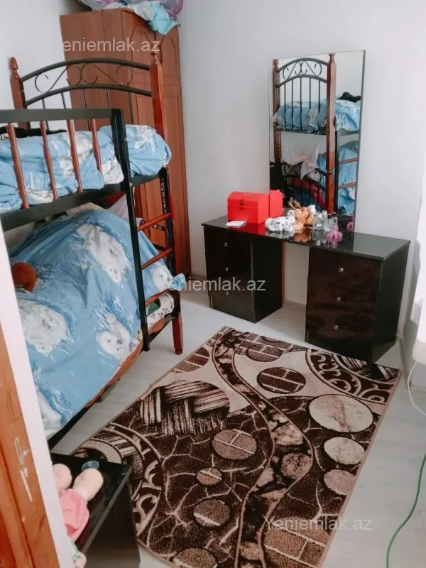 Satılır 2 otaqlı köhnə tikili 40 m²