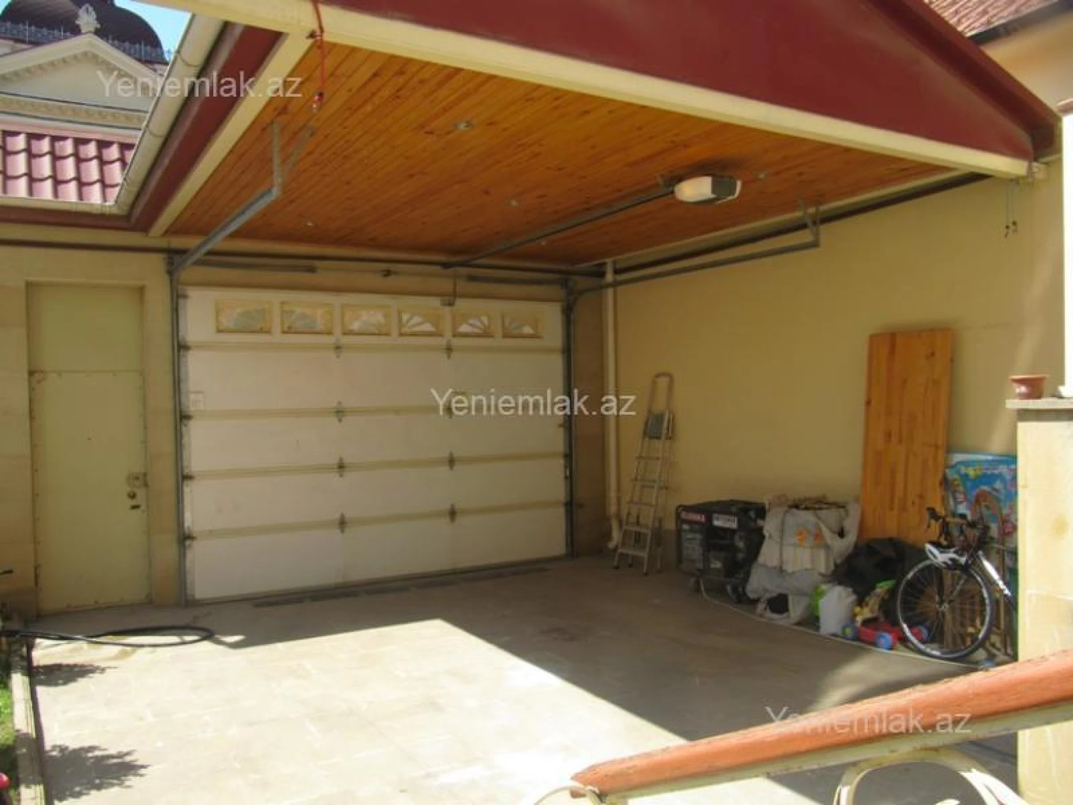 Satılır 6 otaqlı həyət evi 500 m²