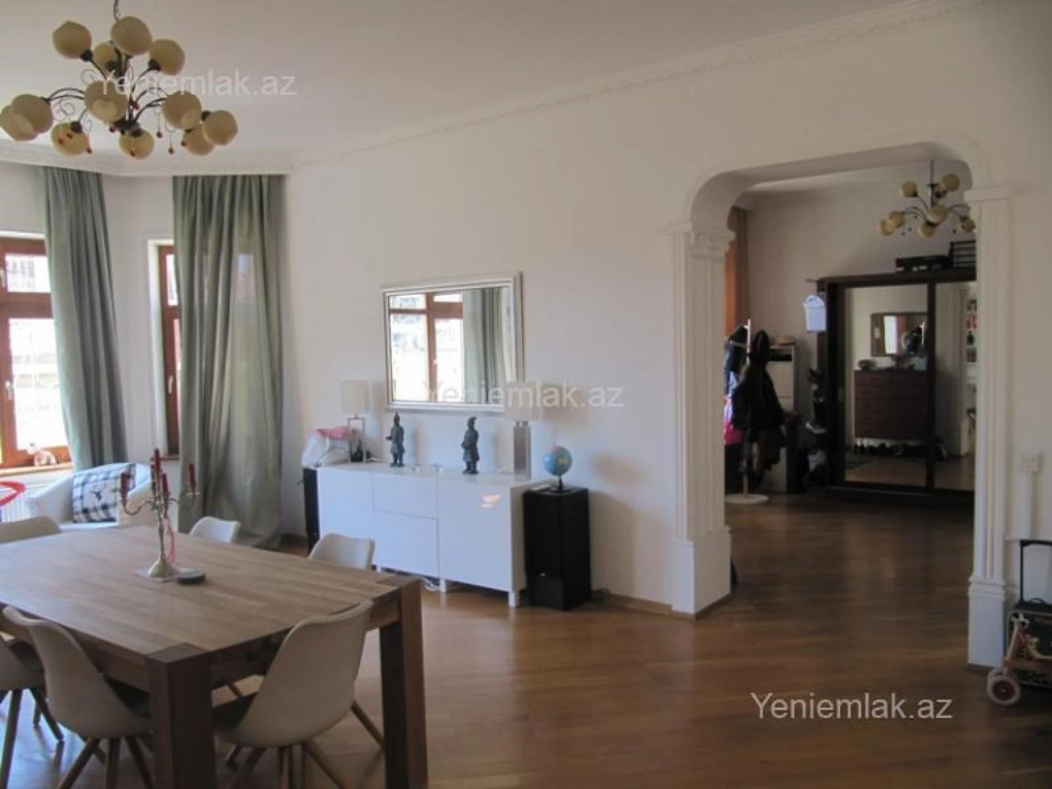 Satılır 6 otaqlı həyət evi 500 m²