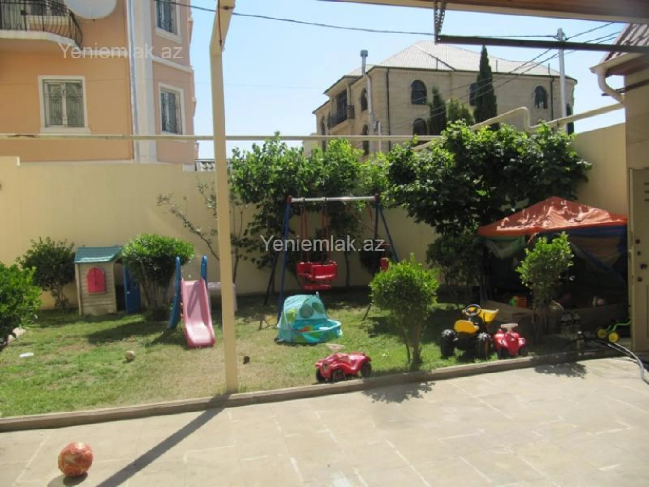 Satılır 6 otaqlı həyət evi 500 m²