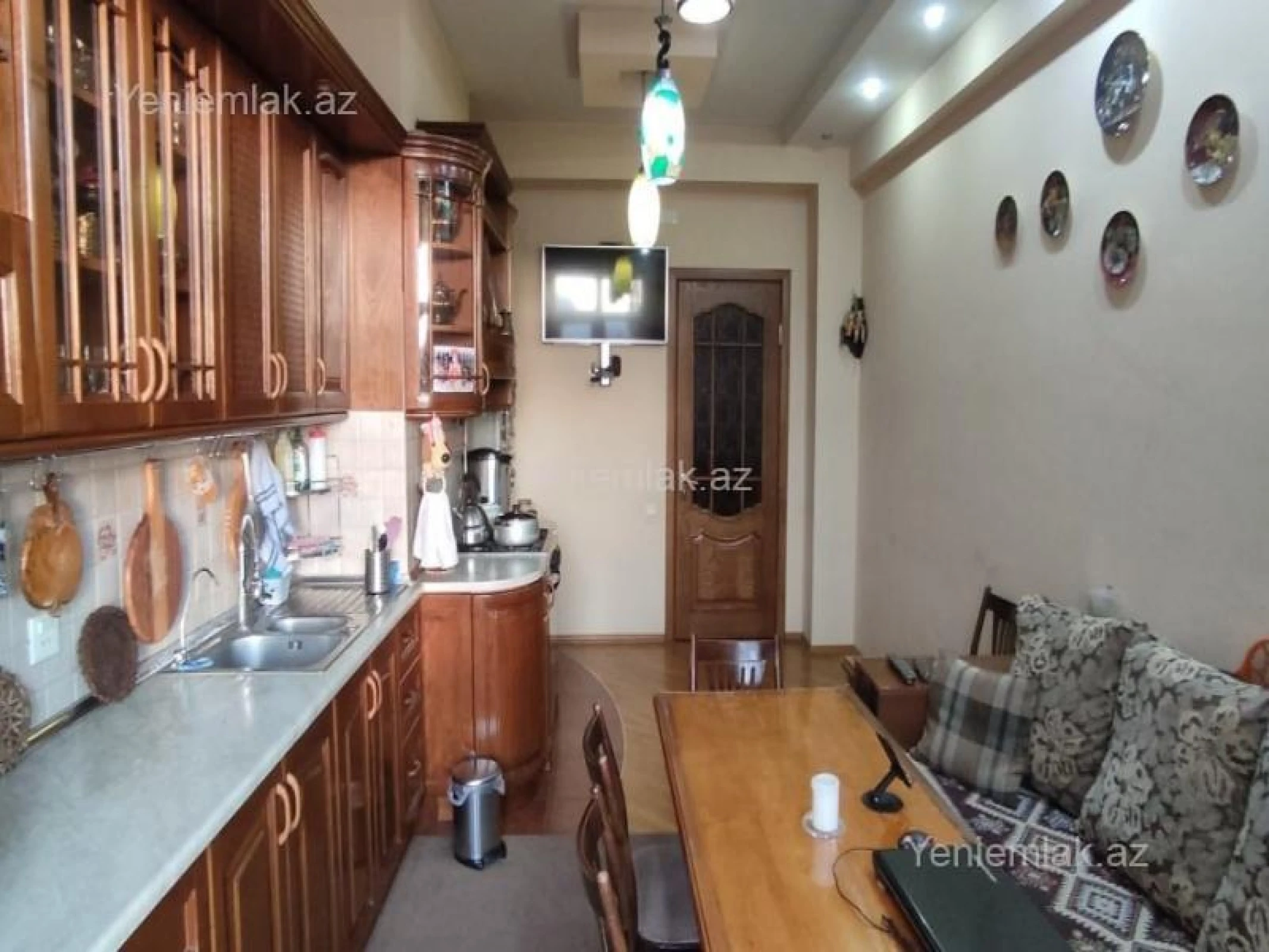 Satılır 4 otaqlı yeni tikili 210 m²