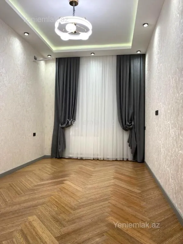 Satılır 2 otaqlı yeni tikili 70 m²