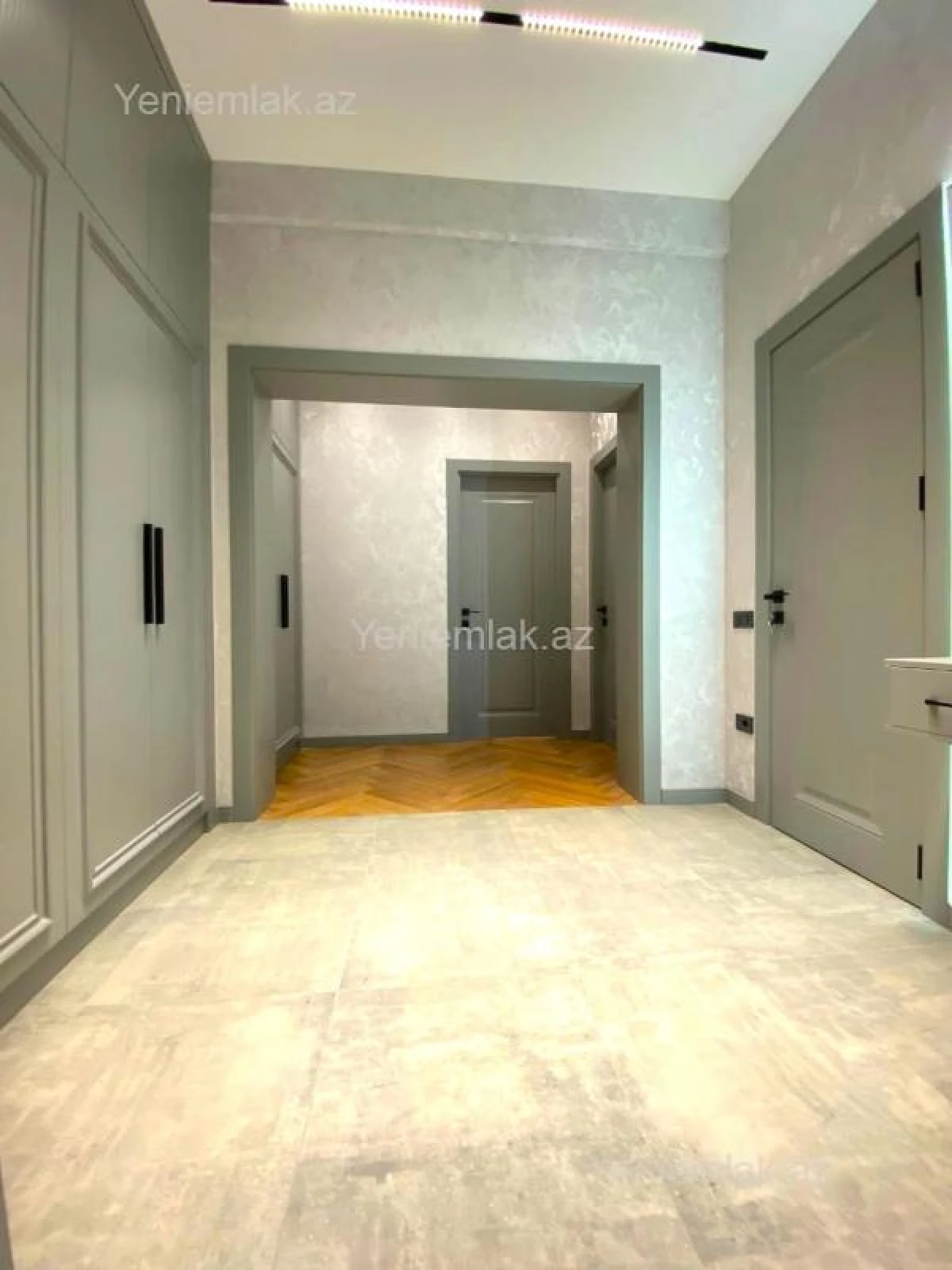 Satılır 2 otaqlı yeni tikili 70 m²