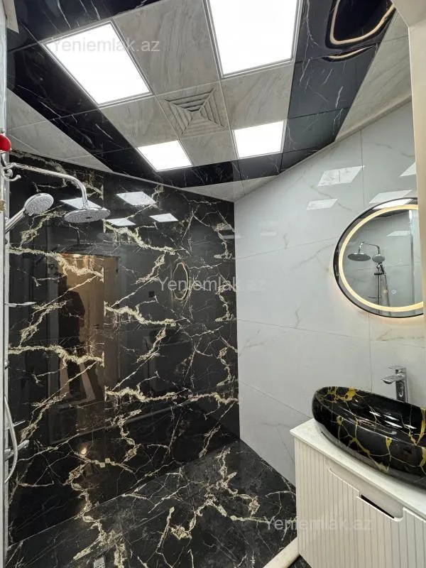 Satılır 3 otaqlı köhnə tikili 75 m²