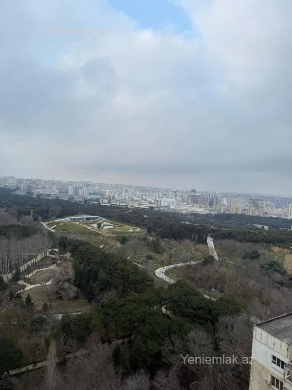 Satılır 4 otaqlı yeni tikili 170 m²