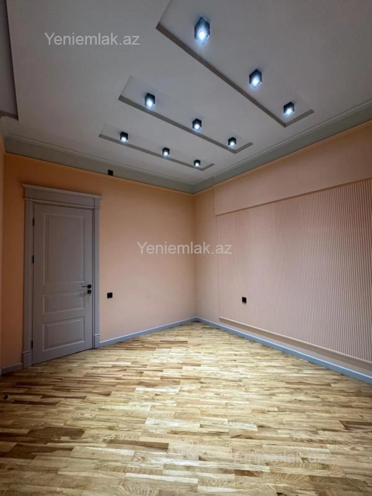 Satılır 6 otaqlı həyət evi 333 m²
