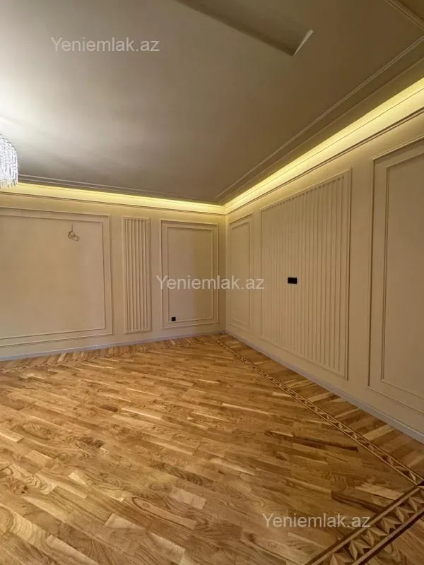 Satılır 6 otaqlı həyət evi 333 m²
