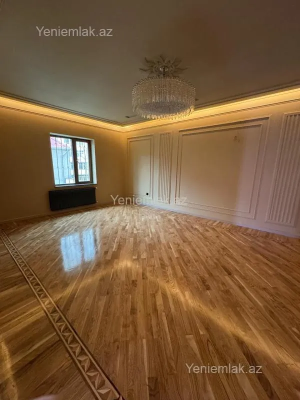 Satılır 6 otaqlı həyət evi 333 m²