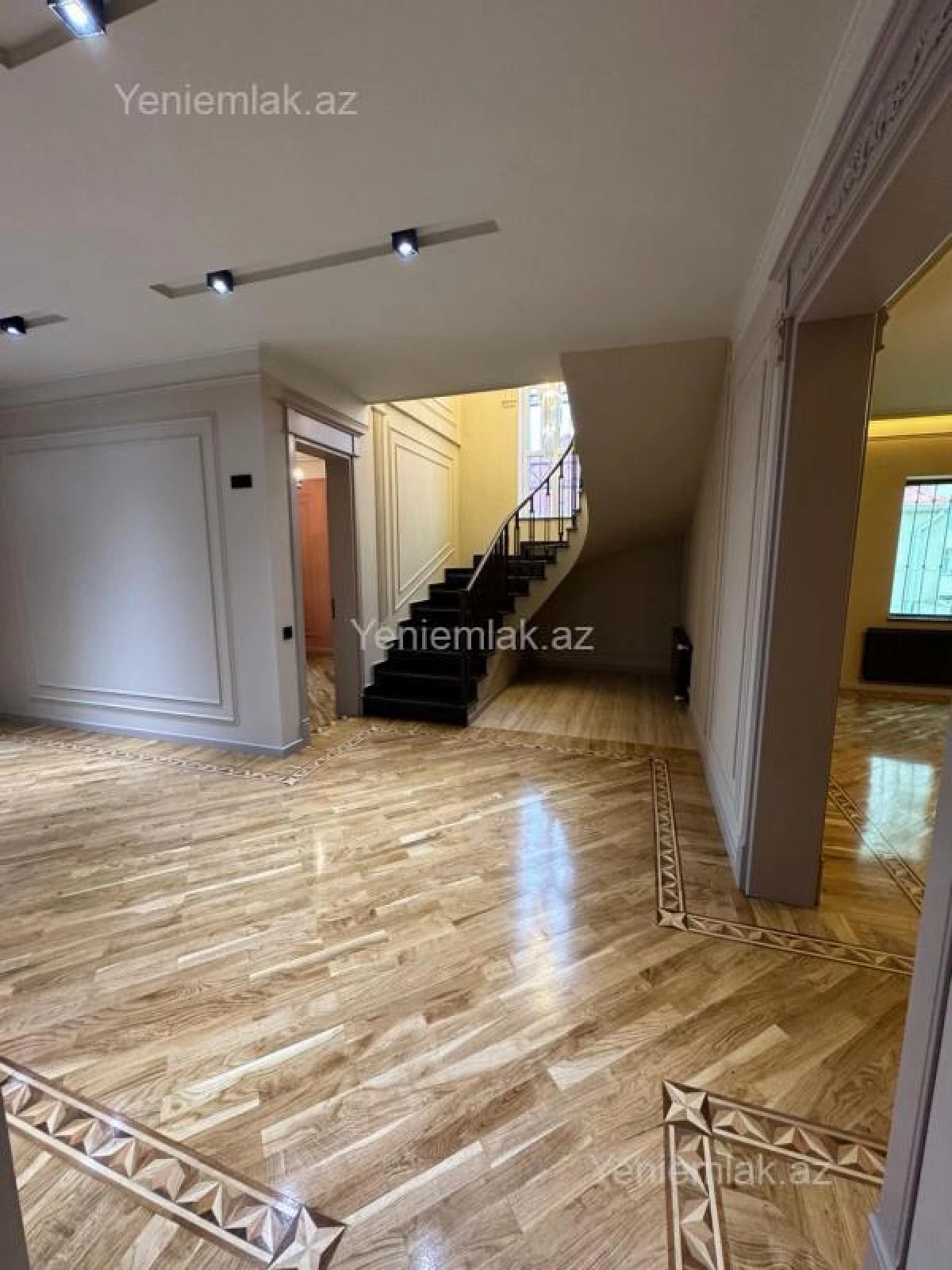 Satılır 6 otaqlı həyət evi 333 m²