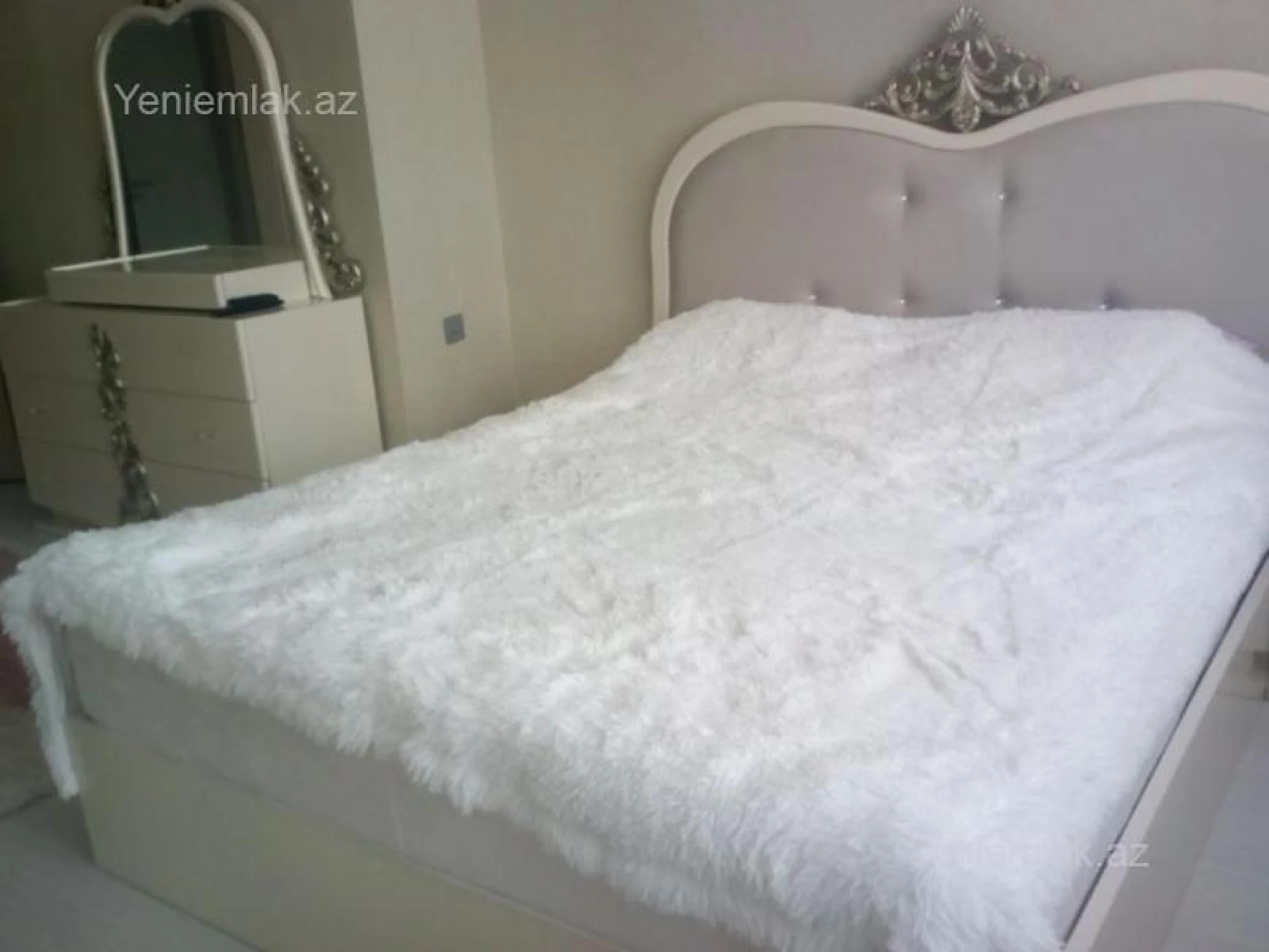 Satılır 2 otaqlı yeni tikili 108 m²