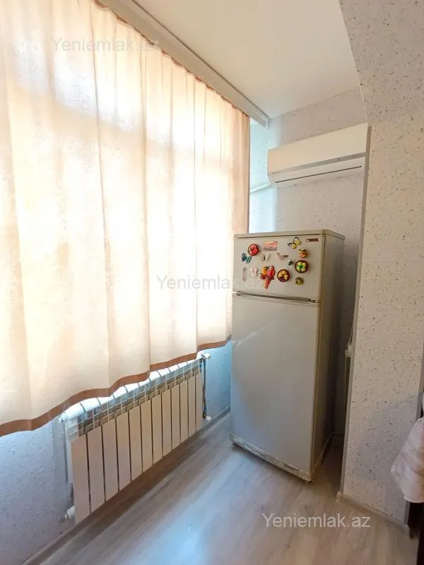 Satılır 1 otaqlı köhnə tikili 50 m²