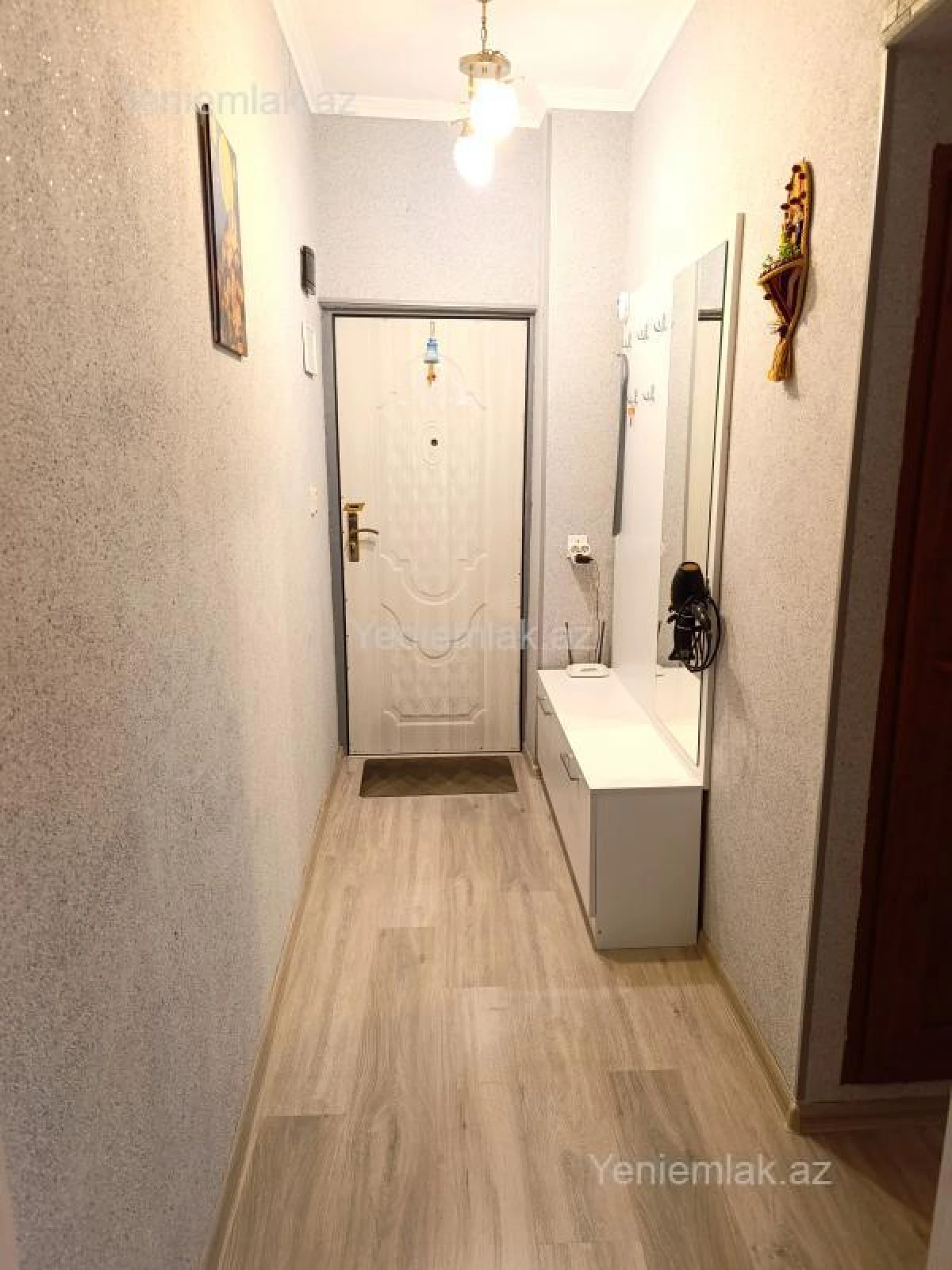 Satılır 1 otaqlı köhnə tikili 50 m²