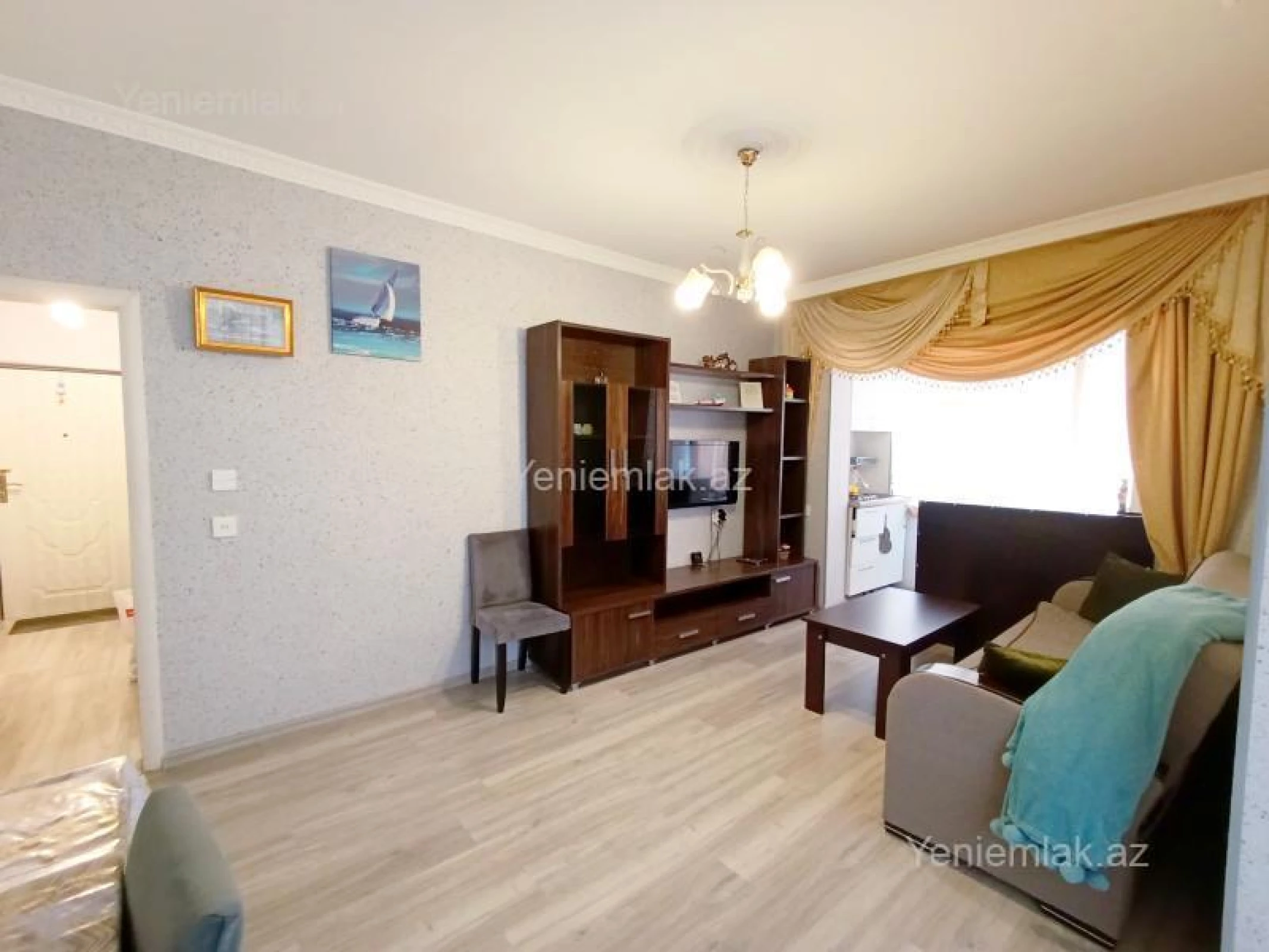 Satılır 1 otaqlı köhnə tikili 50 m²
