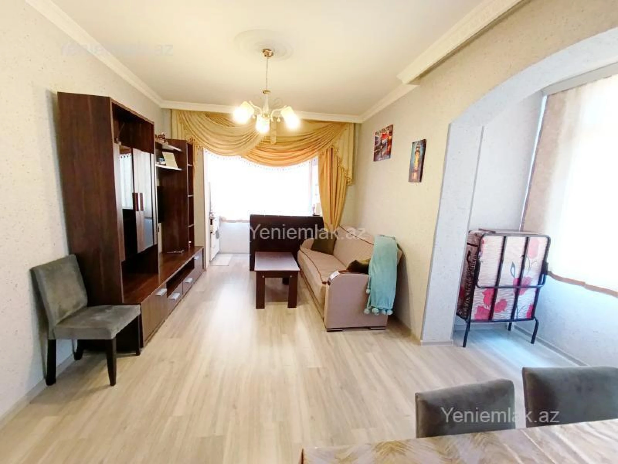 Satılır 1 otaqlı köhnə tikili 50 m²