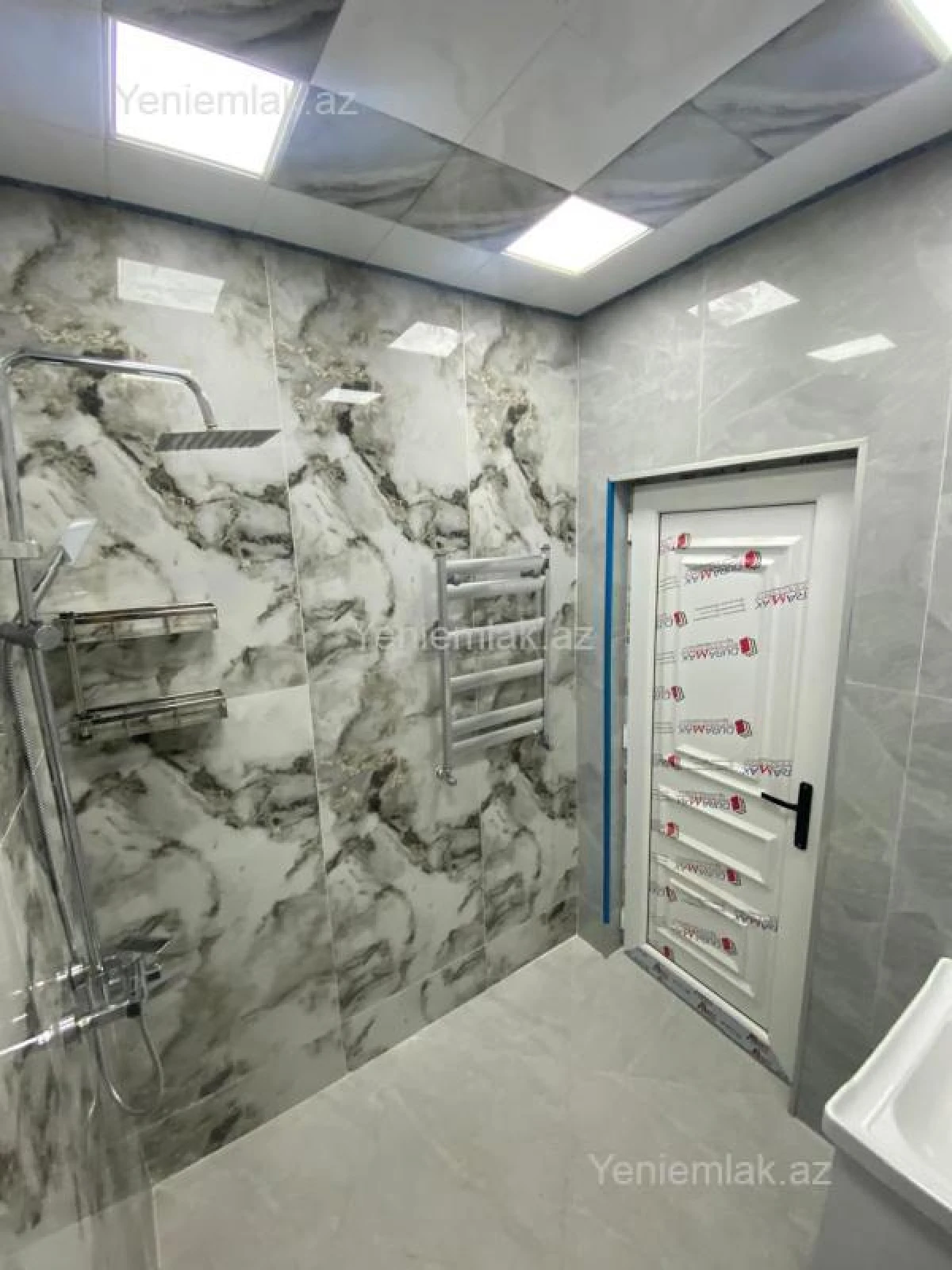 Satılır 3 otaqlı yeni tikili 95 m²