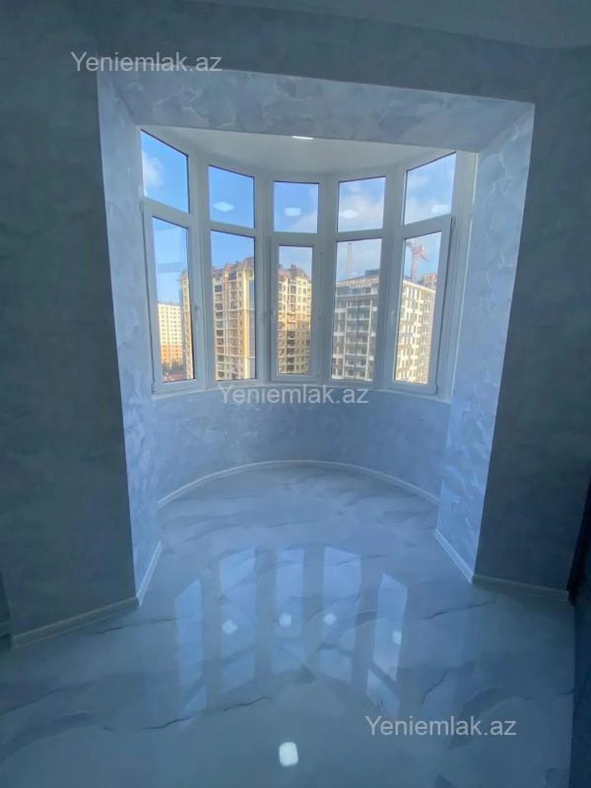 Satılır 3 otaqlı yeni tikili 95 m²