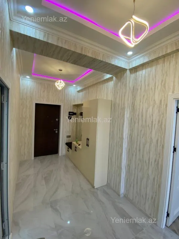 Satılır 2 otaqlı yeni tikili 61 m²