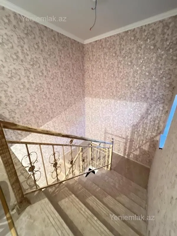 Satılır 4 otaqlı həyət evi 150 m²