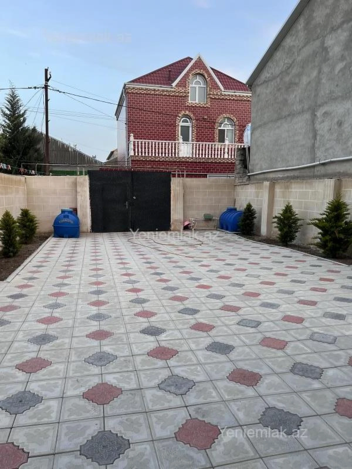Satılır 4 otaqlı həyət evi 150 m²