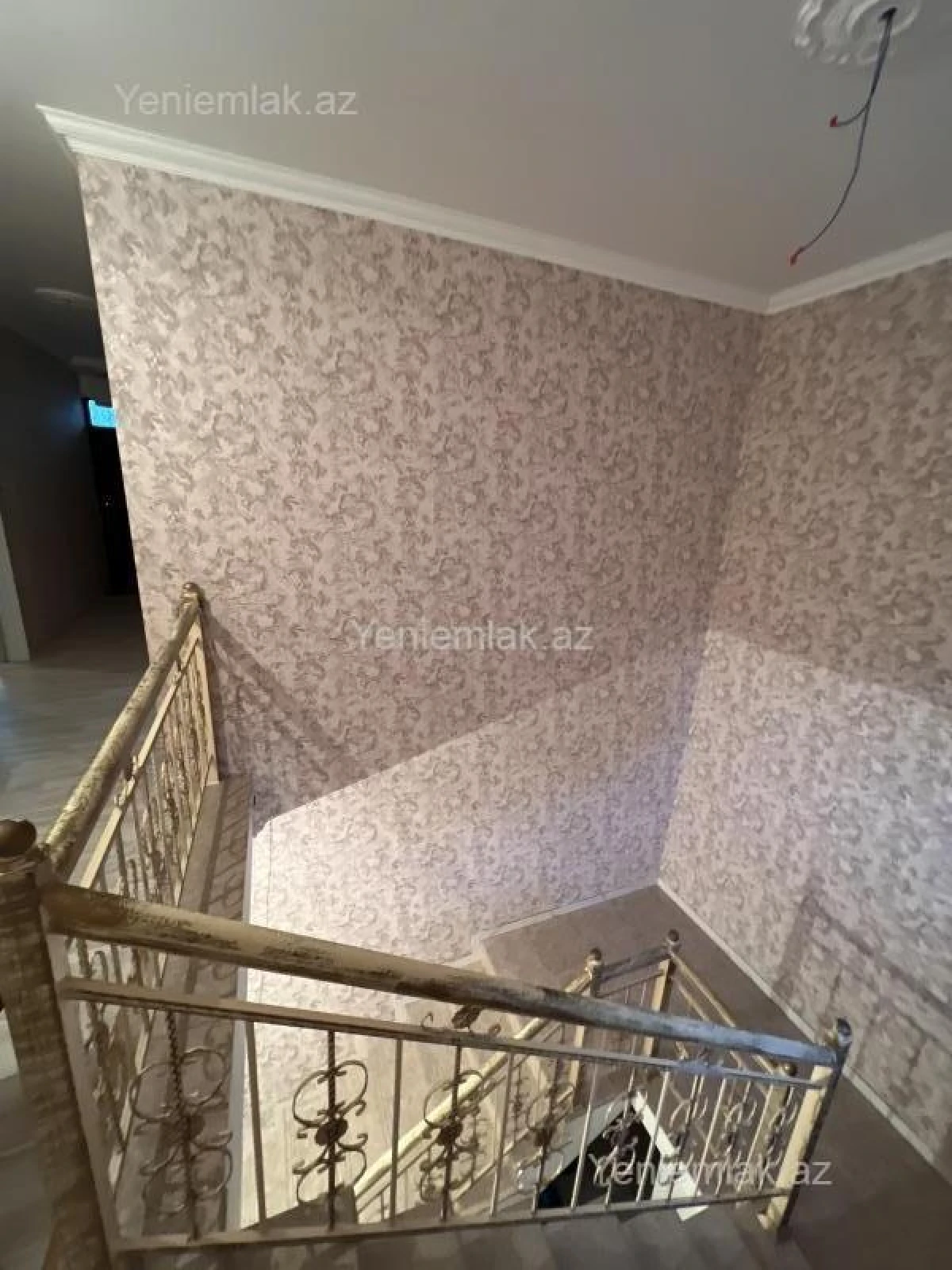 Satılır 4 otaqlı həyət evi 150 m²