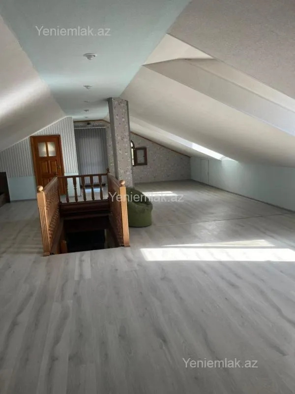 Satılır 6 otaqlı həyət evi 176 m²
