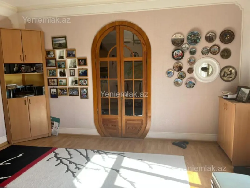 Satılır 6 otaqlı həyət evi 176 m²