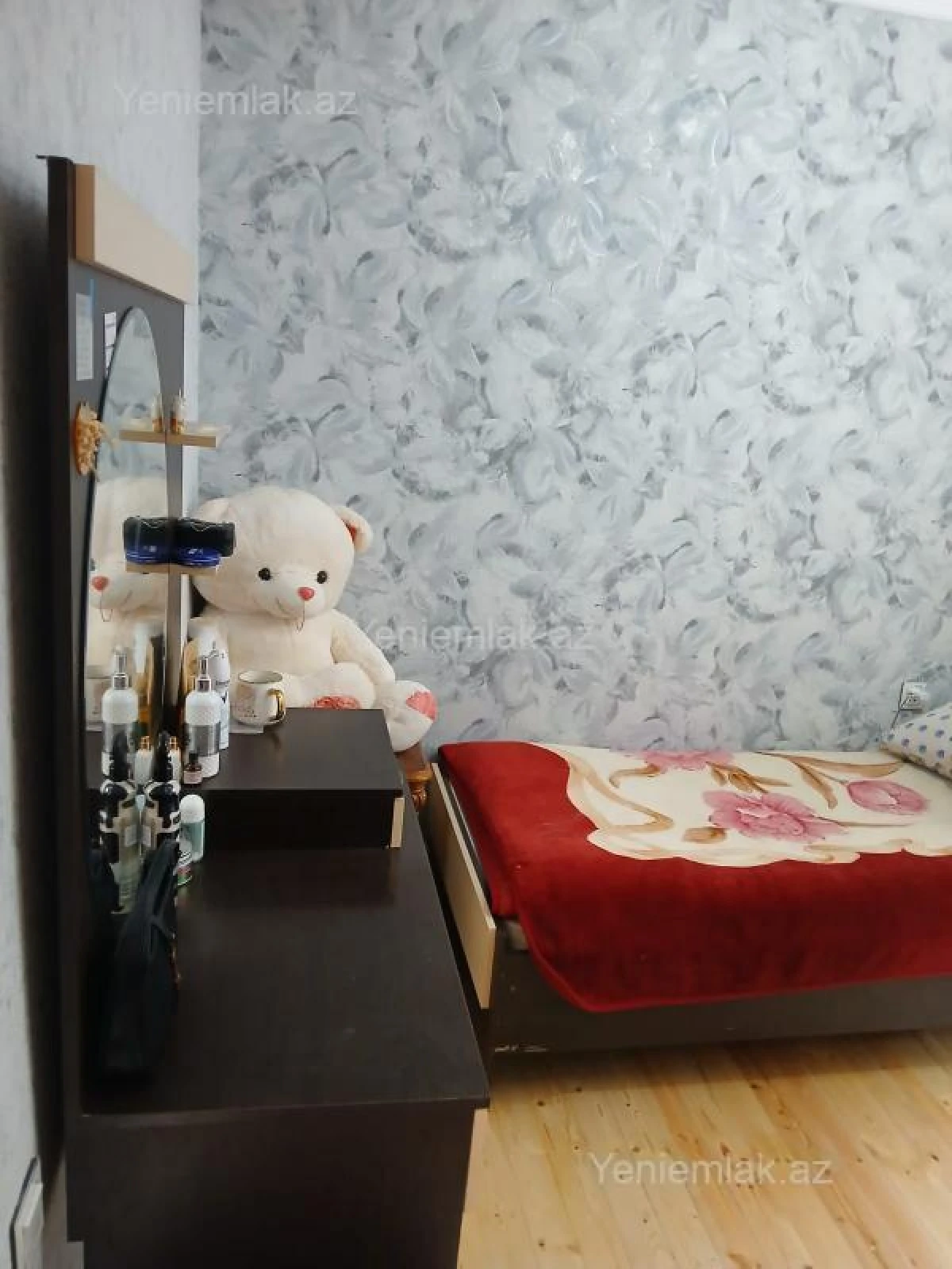 Satılır 3 otaqlı həyət evi 100 m²