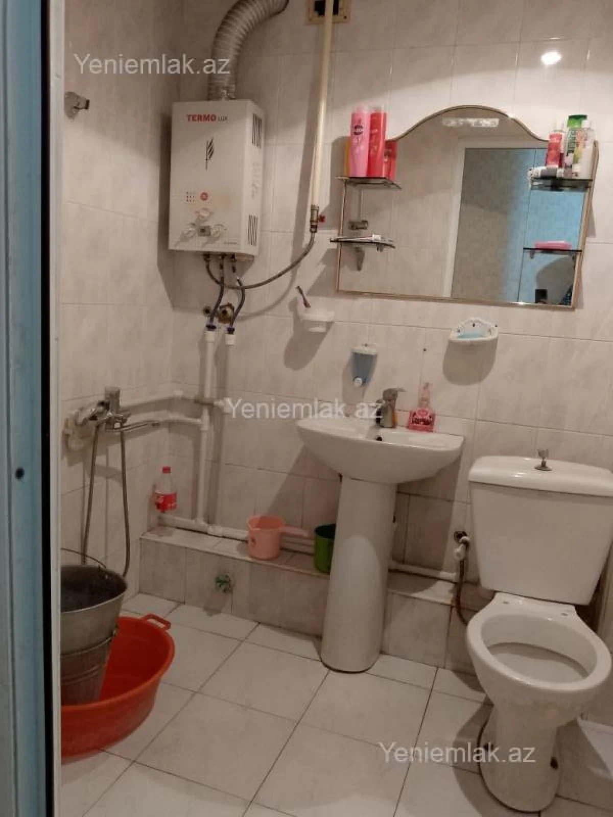 Satılır 3 otaqlı köhnə tikili 85 m²