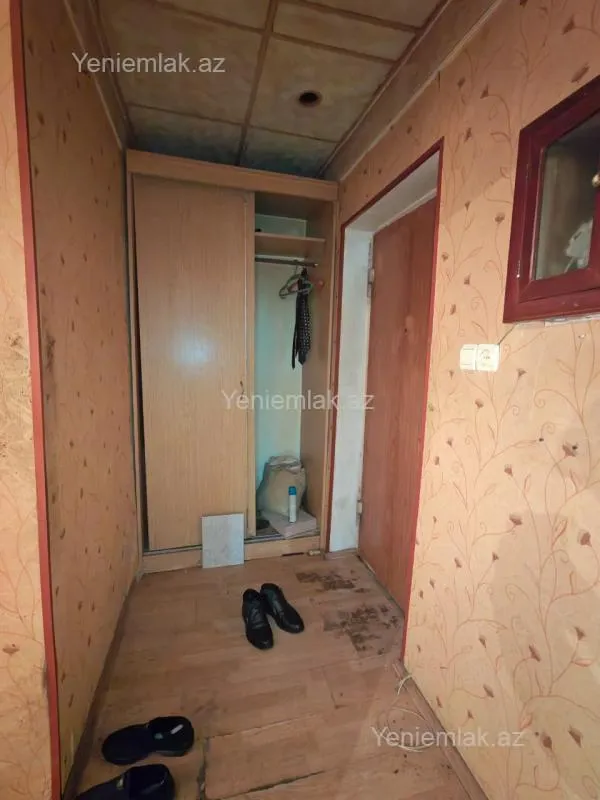 Satılır 2 otaqlı köhnə tikili 50 m²