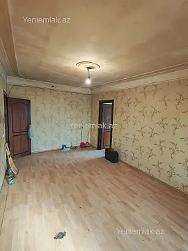 Satılır 2 otaqlı köhnə tikili 50 m²