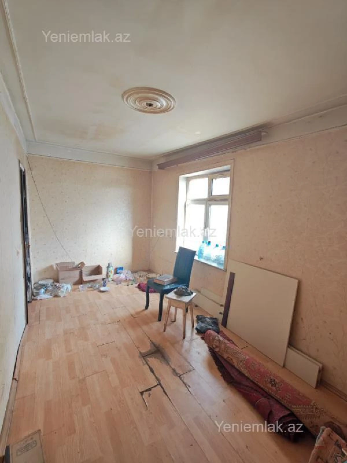 Satılır 2 otaqlı köhnə tikili 50 m²