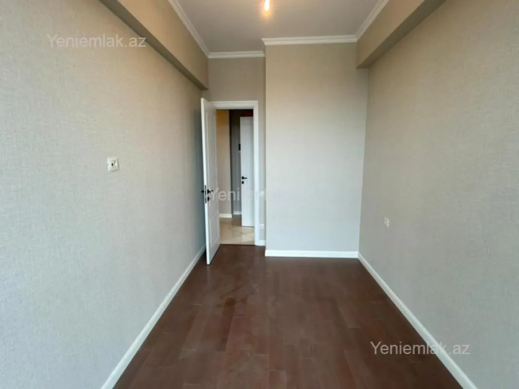 Satılır 3 otaqlı yeni tikili 72 m²