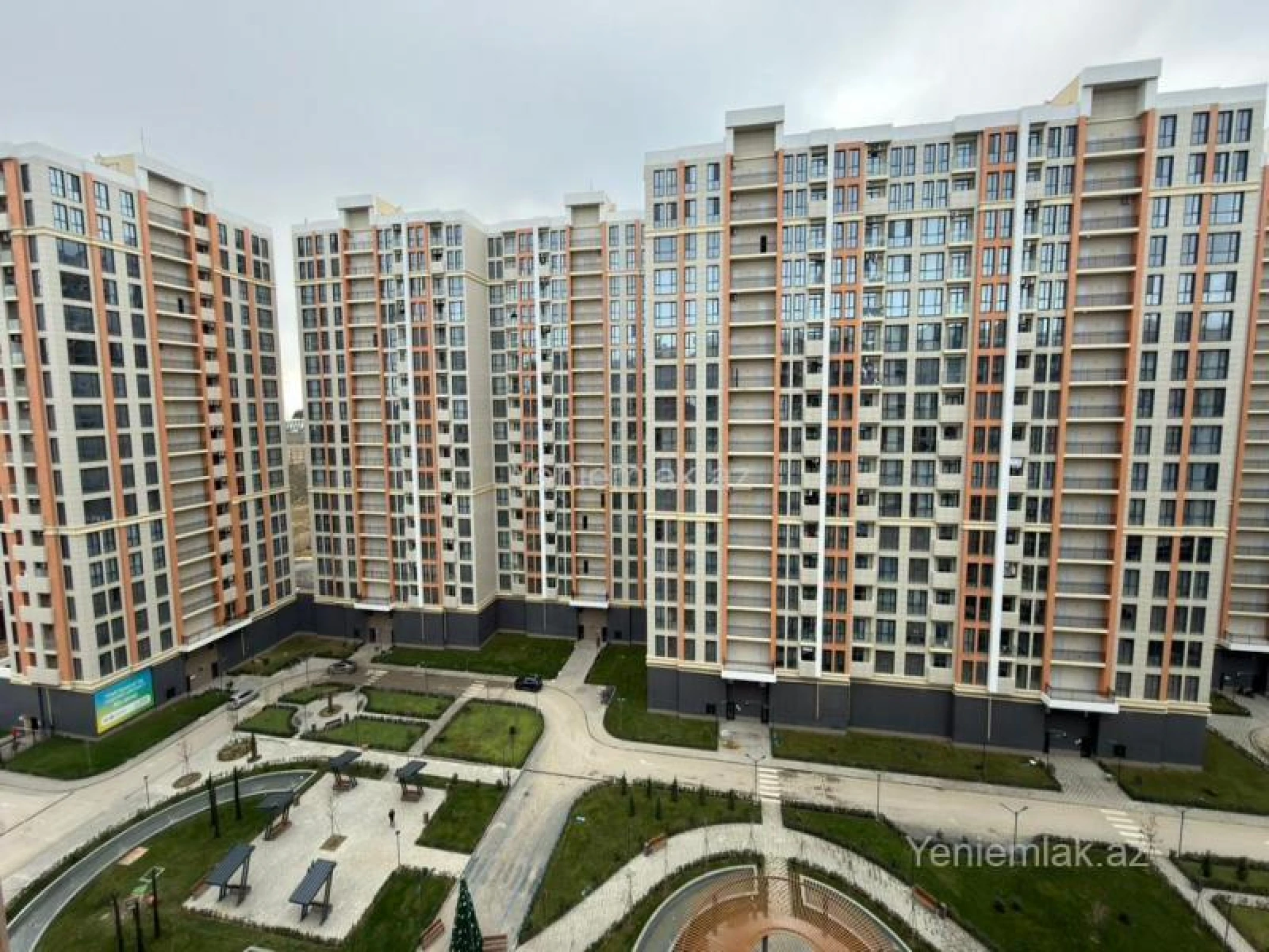 Satılır 3 otaqlı yeni tikili 72 m²