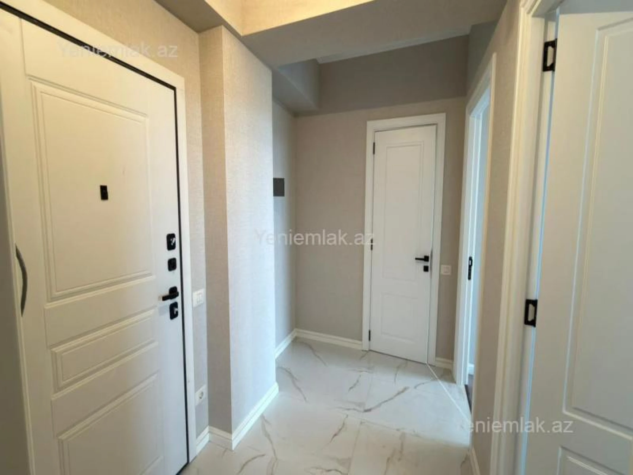 Satılır 3 otaqlı yeni tikili 72 m²