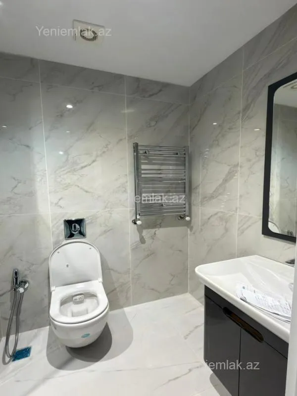 Satılır 3 otaqlı yeni tikili 72 m²