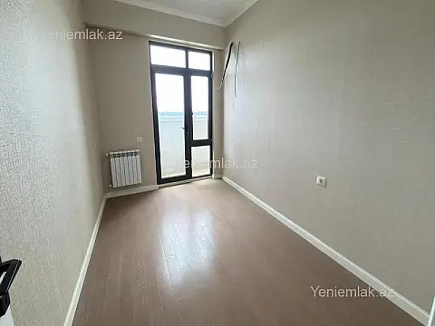 Satılır 3 otaqlı yeni tikili 72 m²