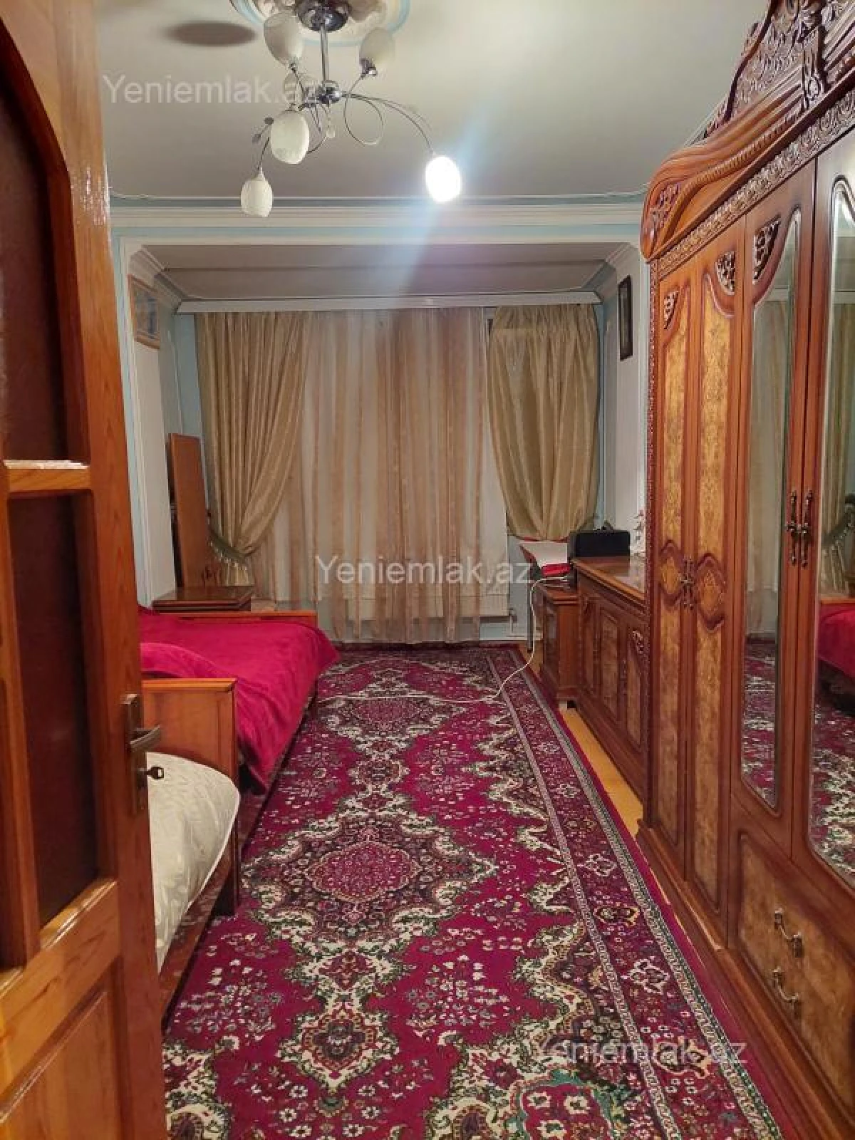 Satılır 3 otaqlı köhnə tikili 80 m²