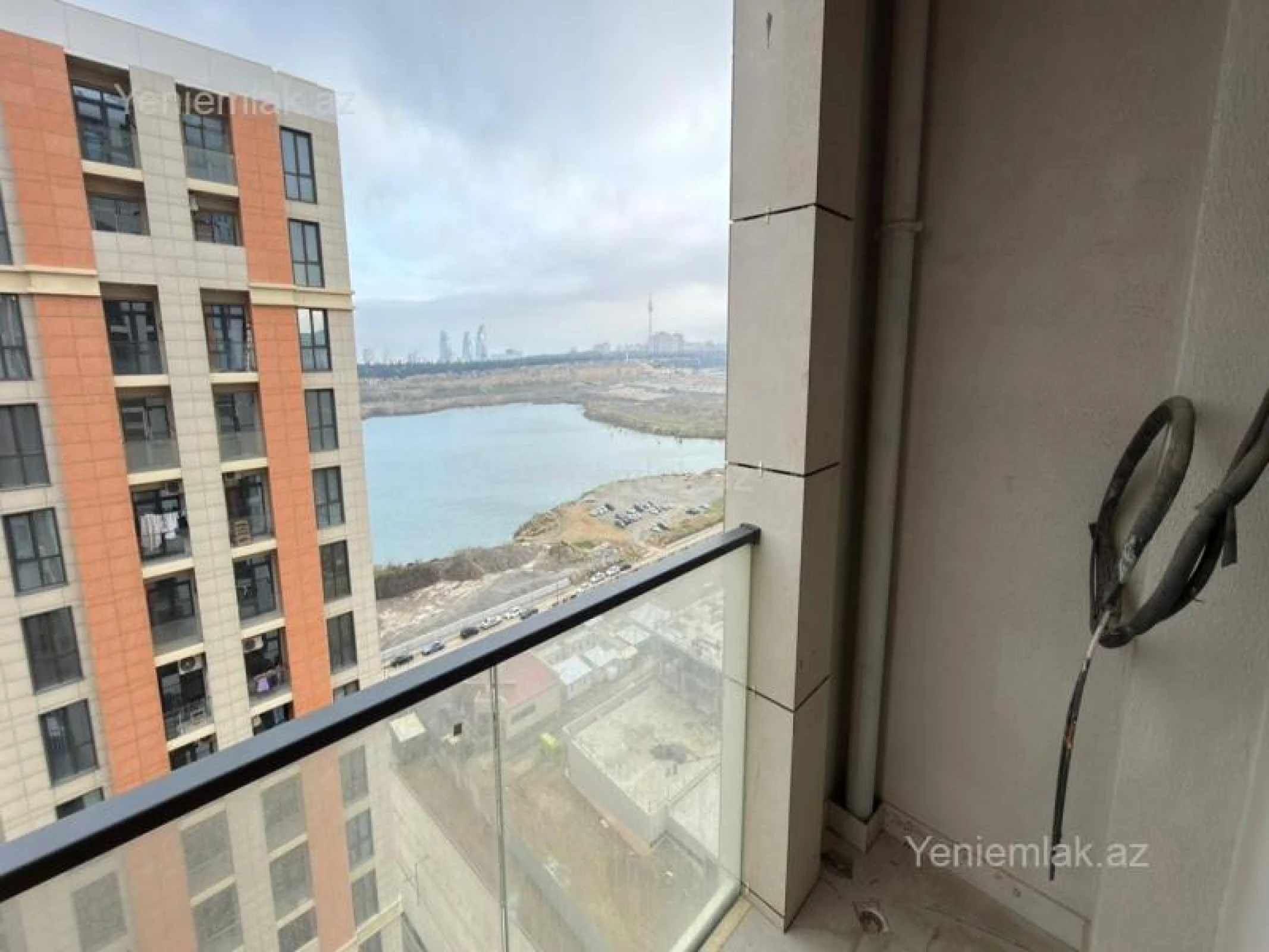 Satılır 4 otaqlı yeni tikili 104 m²