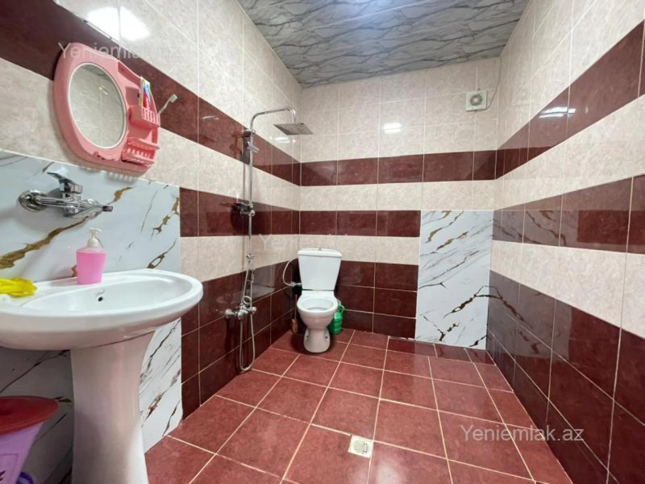 Satılır 3 otaqlı həyət evi 77 m²