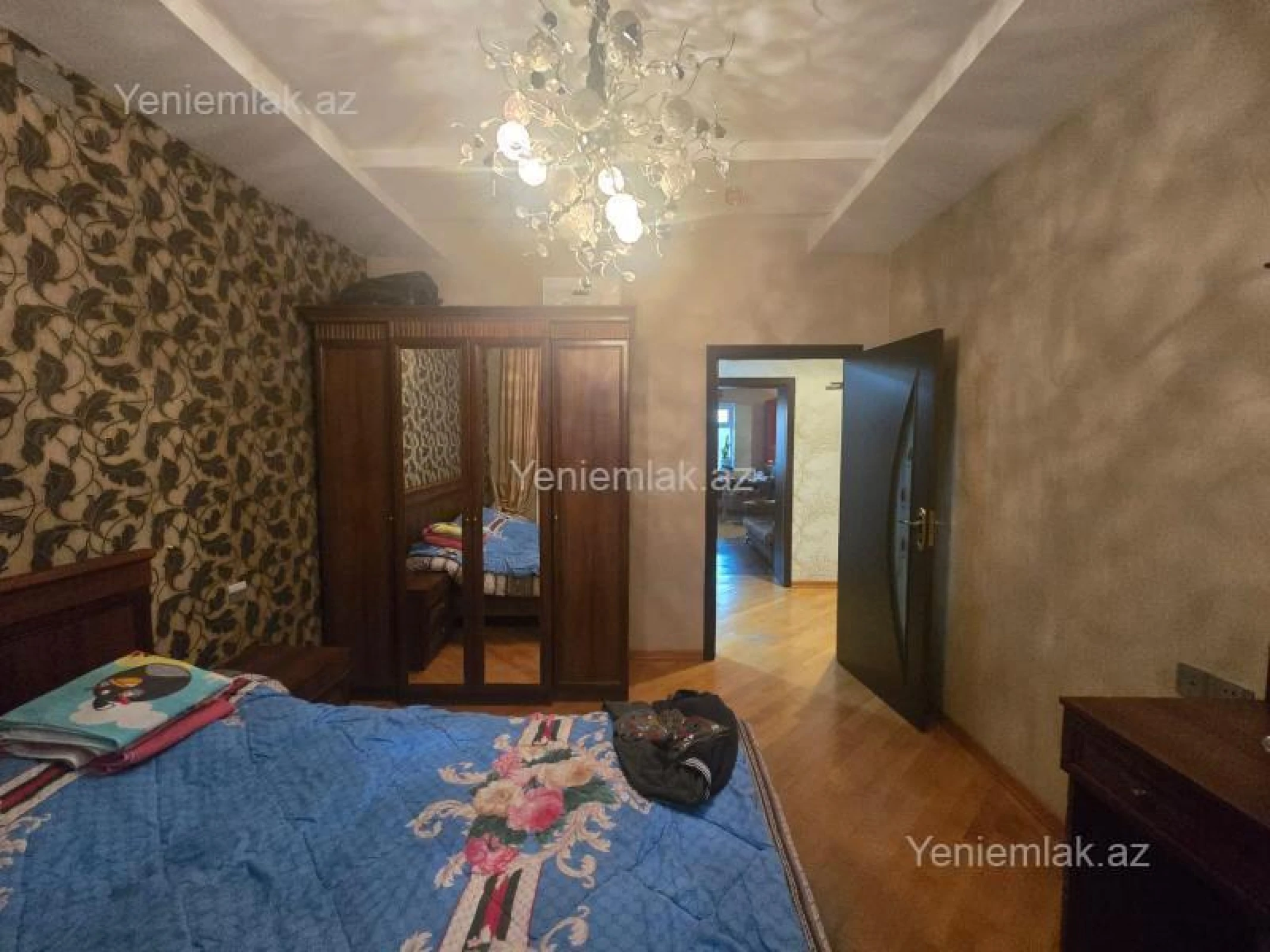 Satılır 4 otaqlı köhnə tikili 85 m²