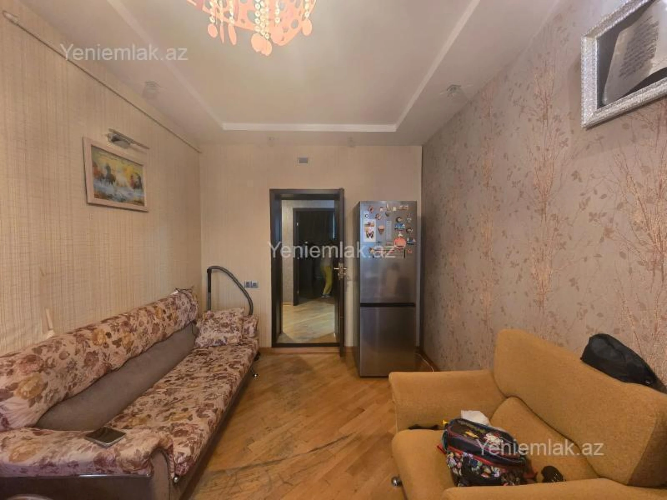 Satılır 4 otaqlı köhnə tikili 85 m²