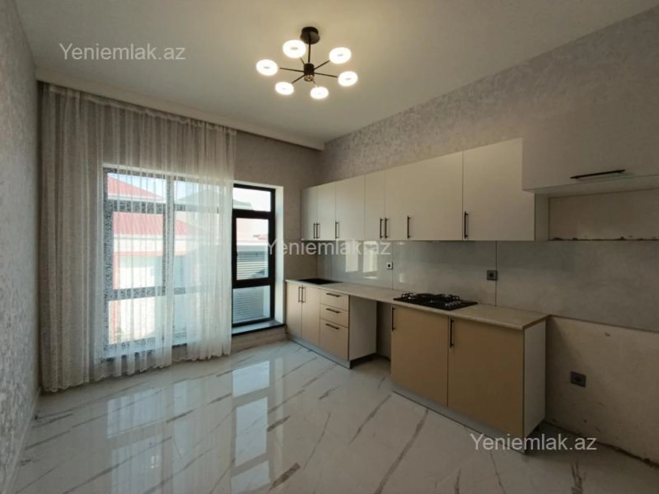 Satılır 4 otaqlı həyət evi 125 m²
