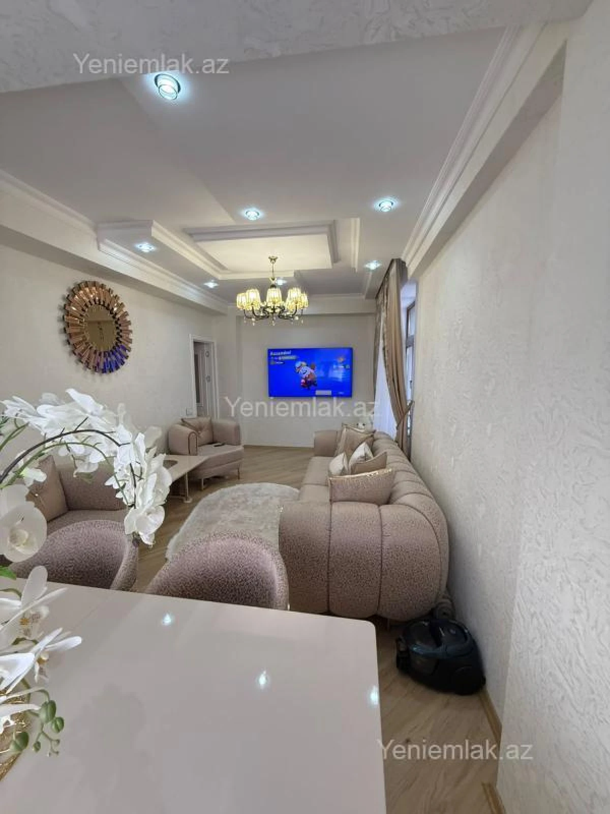 Satılır 3 otaqlı yeni tikili 130 m²